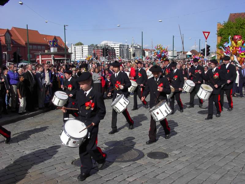 Skutevikens Buekorps ved Bryggesporen