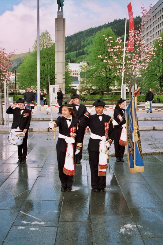 Vgens Bataljon hilser jubilanten